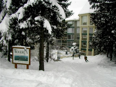 Woodrun Lodge Whistler Ski In Access